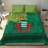 Togo Bedding Set with Red Twin Lions and Travail Liberté Patrie Slogan
