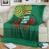 Togo Blanket with Red Twin Lions and Travail Liberté Patrie Slogan
