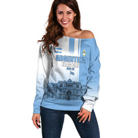 Personalized Argentina Flag Day Off Shoulder Sweater Sun Of May Patriotic Blue Gradient Sketch