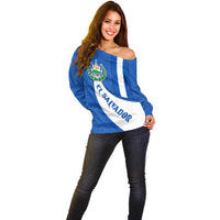 El Salvador Coat of Arms Off Shoulder Sweater with Curved Text and Blue Patterned Background - Wonder Print Shop