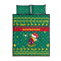 Cameroon Christmas Quilt Bed Set with Green Red Pattern Coat of Arms Santa Hat and Stars Motif - Wonder Print Shop