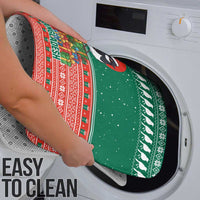 Bangladesh Christmas Bathroom Set with Black-Capped Bird Gift Stack and Green Red Snowflake Pattern - Wonder Print Shop