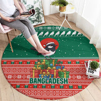 Bangladesh Christmas Round Carpet with Black-Capped Bird Gift Stack and Green Red Snowflake Pattern - Wonder Print Shop
