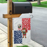 Panama Christmas Garden Flag with Tropical Santa National Coat of Arms and Festive Pattern Design - Wonder Print Shop