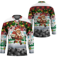 Iraq Christmas Hockey Jersey with Santa Carrying Gift Bag Flag Garland and Snowflake Plaid Pattern - Wonder Print Shop