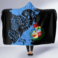 Aruba's Mascot Hooded Blanket Blended with National Flag Details – Symbolic Design