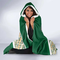 Algeria Hooded Blanket with Arabic Calligraphy and Traditional Pattern Design