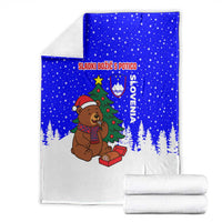 Slovenia Christmas Blanket with Bear Potica Cake Snowy Tree and National Emblem Design - Wonder Print Shop