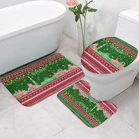Oman Christmas Bathroom Set with Green-Red Pattern, Mosque and Fort Landmarks, and Festive Ornament Motif - Wonder Print Shop