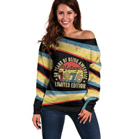 Vintage 1976 Birthday Celebration Off Shoulder Sweater 50th Birthday for Him - Retro Distressed Stripe Pattern