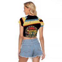 Vintage 1976 Birthday Celebration Raglan Cropped T Shirt 50th Birthday for Him - Retro Distressed Stripe Pattern