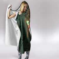 Vintage American White Ibis Hooded Blanket Miami Sunglasses Artistic Tribal Wave Pattern