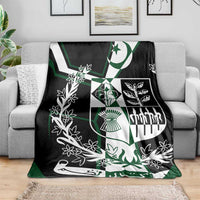 Pakistan Emblem Blanket Eagle-Shaped Design with National Symbol