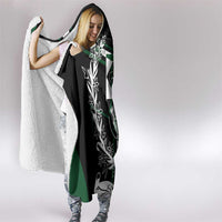 Pakistan Emblem Hooded Blanket Eagle-Shaped Design with National Symbol