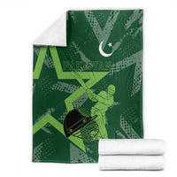 Pakistan Cricket Blanket Sporty Style with Flag Stars & Player Illustration