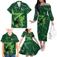 Pakistan Cricket Family Matching Off The Shoulder Long Sleeve Dress and Hawaiian Shirt Sporty Style with Flag Stars & Player Illustration