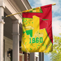 Mali Map Garden Flag Heart-Inspired Design with National Flag Colors