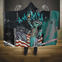 Street Art Liberty Hooded Blanket with Graffiti Print and Cartoon Statue of Liberty - Wonder Print Shop