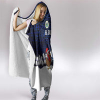 El Salvador Christmas Hooded Blanket with Santa Claus Turkey Fireworks Palm Trees and National Emblem Design - Wonder Print Shop