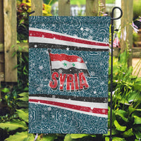 Syria Christmas Garden Flag with National Flag Motif, Coat of Arms Eagle, and Festive Snowflake Pattern - Wonder Print Shop