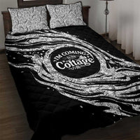 I'm Coming to the Cottage Quilt Bed Set with Hand-Drawn Floral Pattern
