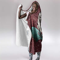 Hatshepsut Hooded Blanket with Pharaoh Bust Illustration, Female Pharaoh Title and Egyptian Hieroglyph - Wonder Print Shop