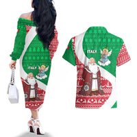 Italy Christmas Couples Matching Off The Shoulder Long Sleeve Dress and Hawaiian Shirt with Pizza Chef Santa Leaning Tower Colosseum and Red Green Holiday Pattern Design - Wonder Print Shop