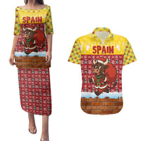 Spain Christmas Couples Matching Puletasi and Hawaiian Shirt with Santa Bull Brick Chimney Wreath and Festive Holiday - Wonder Print Shop