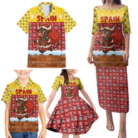 Spain Christmas Family Matching Puletasi and Hawaiian Shirt with Santa Bull Brick Chimney Wreath and Festive Holiday - Wonder Print Shop
