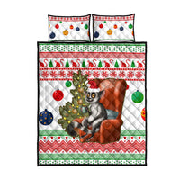Madagascar Christmas Quilt Bed Set with Lemur Santa Hat Holiday Tree and Festive Pattern - Wonder Print Shop