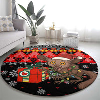 Madagascar Christmas Round Carpet with Aye Aye Lemur Santa Hat Holiday Lights and Gift Box Pattern - Wonder Print Shop