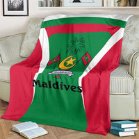 Maldives National Flag and Emblem Blanket with Green Red White Colorblock Design