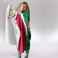 Maldives National Flag and Emblem Hooded Blanket with Green Red White Colorblock Design