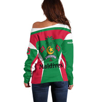 Maldives National Flag and Emblem Off Shoulder Sweater with Green Red White Colorblock Design