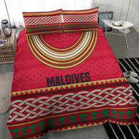 Maldives Tribal Heritage Red Bedding Set with Cultural Geometric Pattern and Island Flag Print