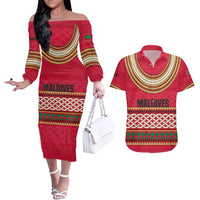 Maldives Tribal Heritage Red Couples Matching Off The Shoulder Long Sleeve Dress and Hawaiian Shirt with Cultural Geometric Pattern and Island Flag Print