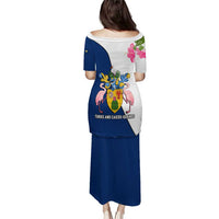 Turks and Caicos Islands Puletasi with Flamingos Floral Pattern and National Crest Design - Wonder Print Shop