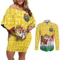 Venezuela Christmas Couples Matching Off Shoulder Short Dress and Long Sleeve Button Shirt with Santa on Horse Traditional Outfit Snowflakes and Yellow Plaid - Wonder Print Shop