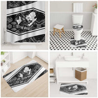 Steve Biko Bathroom Set with Monochrome Portrait, Ideas Do Not Die Quote - Wonder Print Shop