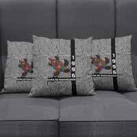 Indigenous Regions of Panama Guna de Madungandí Pillow Cover with Colorful Turtle and Black White Geometric Pattern - Wonder Print Shop