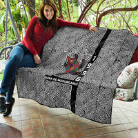 Indigenous Regions of Panama Guna de Madungandí Quilt with Colorful Turtle and Black White Geometric Pattern - Wonder Print Shop