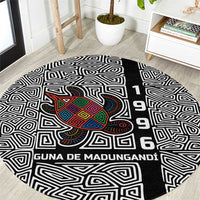 Indigenous Regions of Panama Guna de Madungandí Round Carpet with Colorful Turtle and Black White Geometric Pattern - Wonder Print Shop