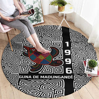 Indigenous Regions of Panama Guna de Madungandí Round Carpet with Colorful Turtle and Black White Geometric Pattern - Wonder Print Shop