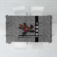 Indigenous Regions of Panama Guna de Madungandí Tablecloth with Colorful Turtle and Black White Geometric Pattern - Wonder Print Shop