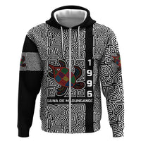 Indigenous Regions of Panama Guna de Madungandí Zip Hoodie with Colorful Turtle and Black White Geometric Pattern - Wonder Print Shop