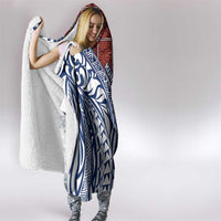 Indigenous Regions of Panama Guna de Wargandí Hooded Blanket with Tribal Pattern and Blue White Nature and People - Wonder Print Shop