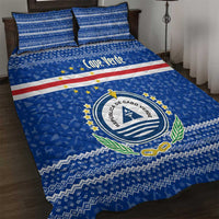 Cape Verde Christmas Quilt Bed Set with Blue Festive Pattern Sailing Santa and National Emblem Motif - Wonder Print Shop