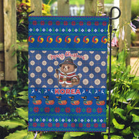 Korea Christmas Garden Flag with Bear in Hanbok National Emblem and Traditional Boat Pattern Design - Wonder Print Shop