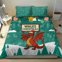 Wales Christmas Bedding Set with Red Dragon Santa Sleigh and Festive Green Snowflake - Wonder Print Shop