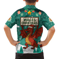Wales Christmas Family Matching Puletasi and Hawaiian Shirt with Red Dragon Santa Sleigh and Festive Green Snowflake - Wonder Print Shop